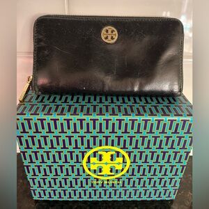 Tory Burch leather wallet